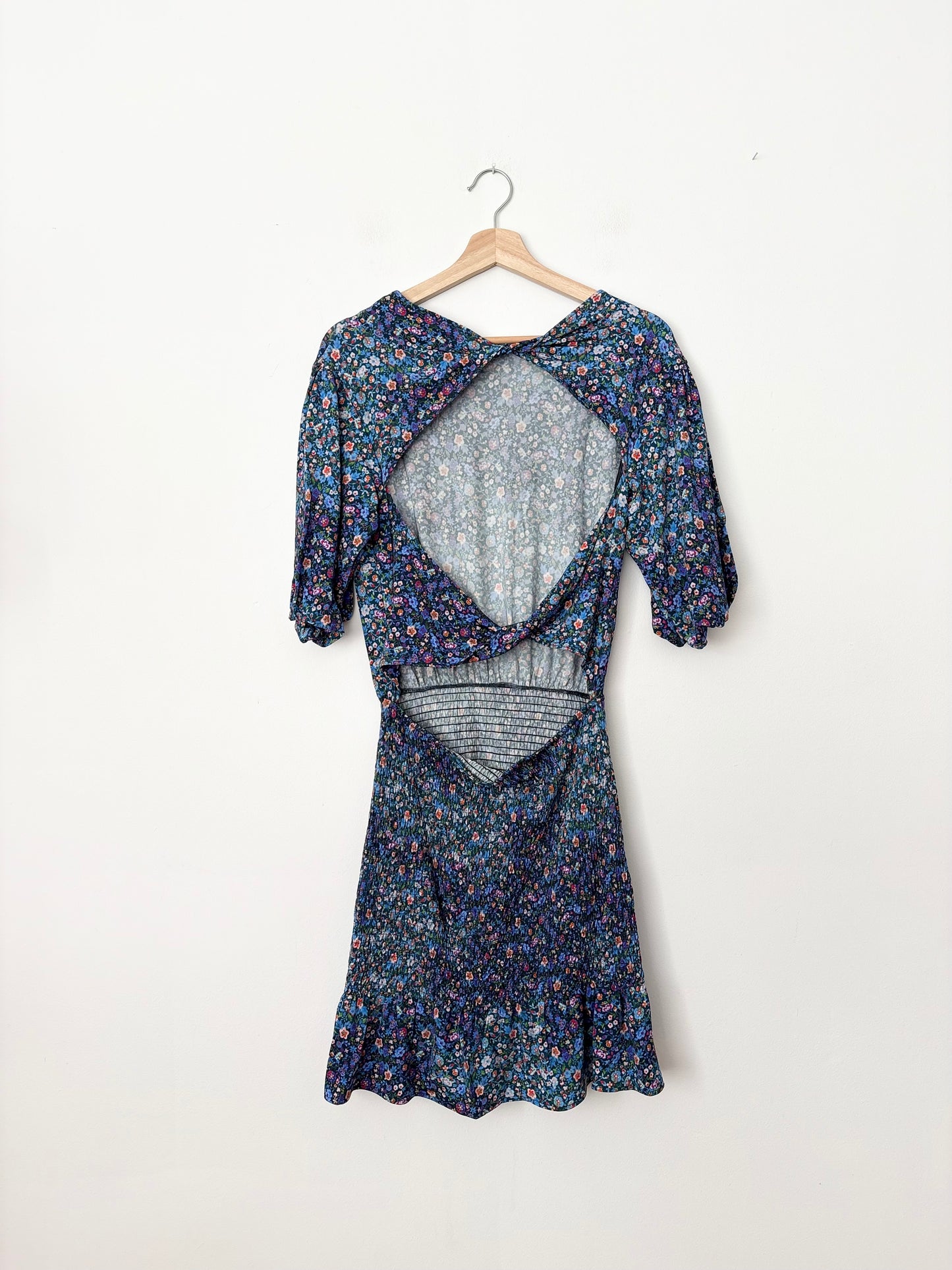 Robe SANDRO Spinelle à smocks floraux, taille M