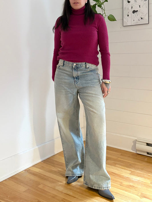 Neiman Marcus cashmere turtleneck sweater Medium