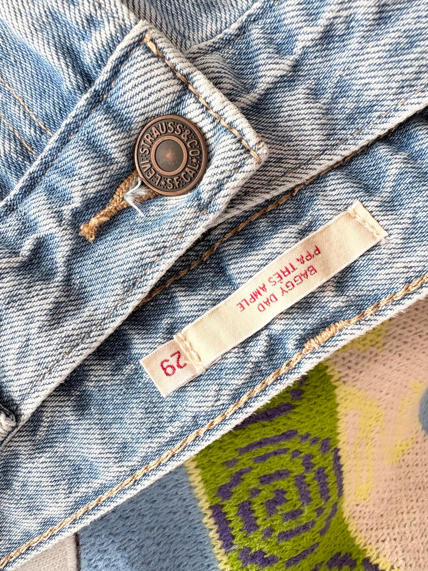 Levis distressed baggy dad jeans W29/30
