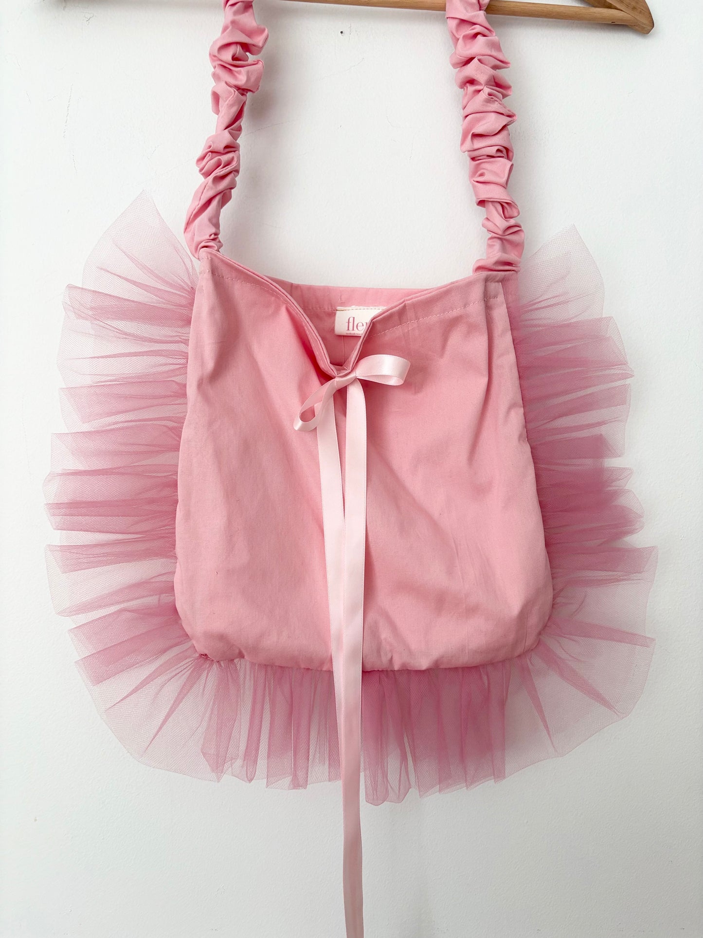 Dans le Jardin pink ruffle tote bag