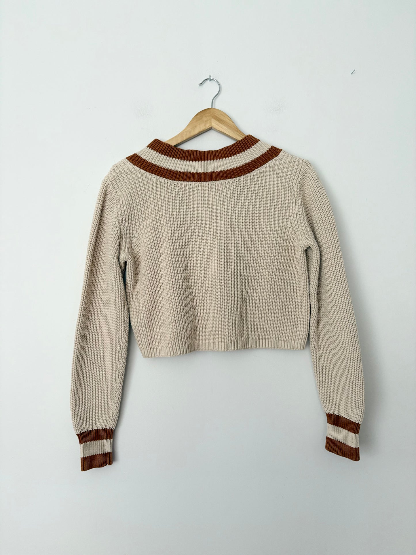 525 America varsity V-neck cropped sweater XS/S