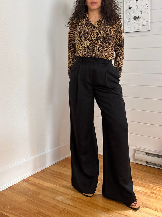 KOTN relaxed pleated trousers W26