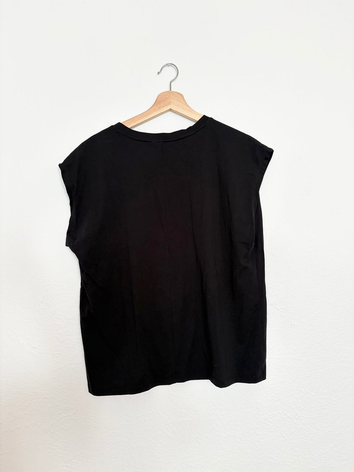 Nordstrom pima cotton V neck tee Large
