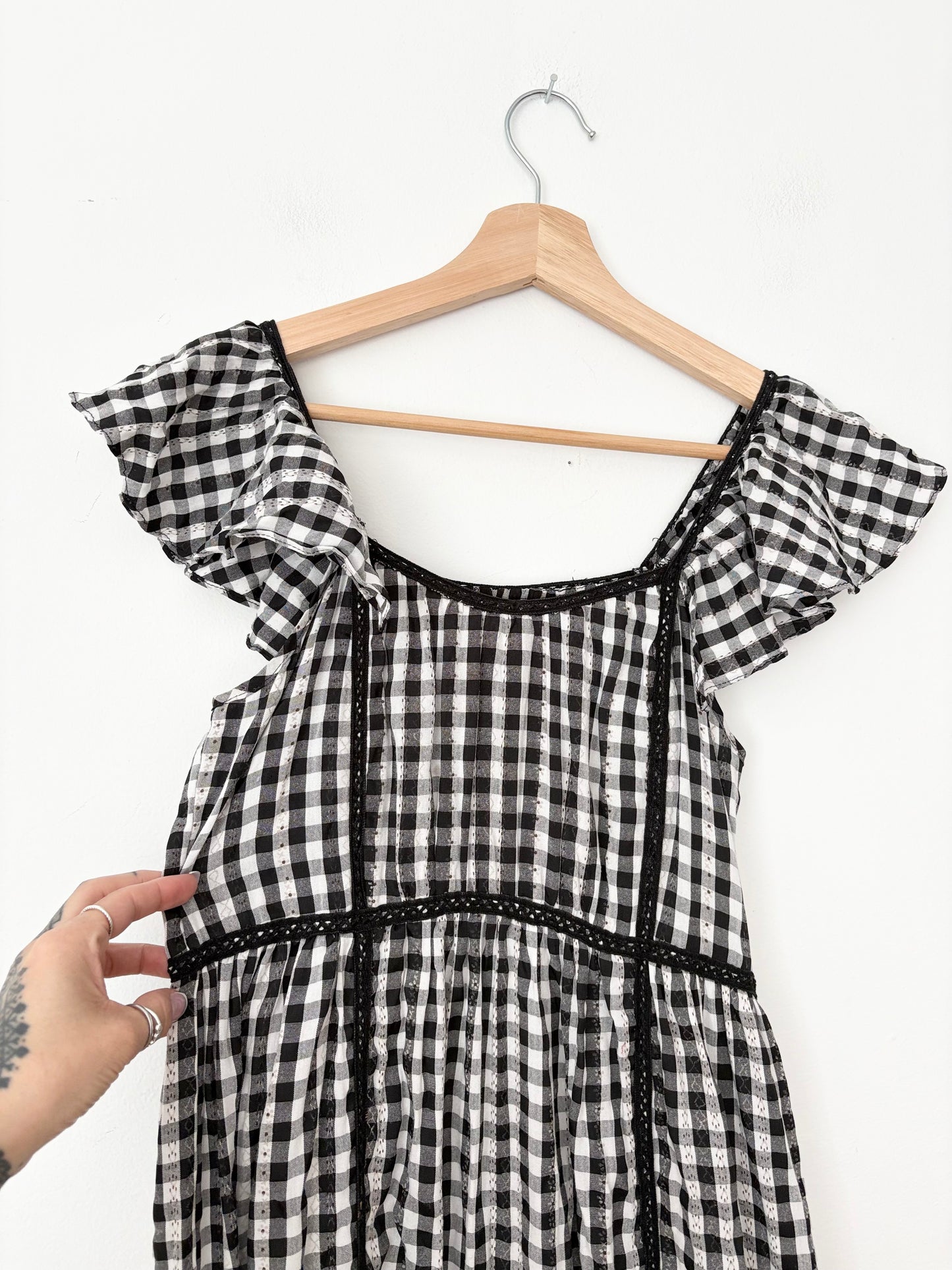 Max Studio flutter sleeve smocked gingham dress Small