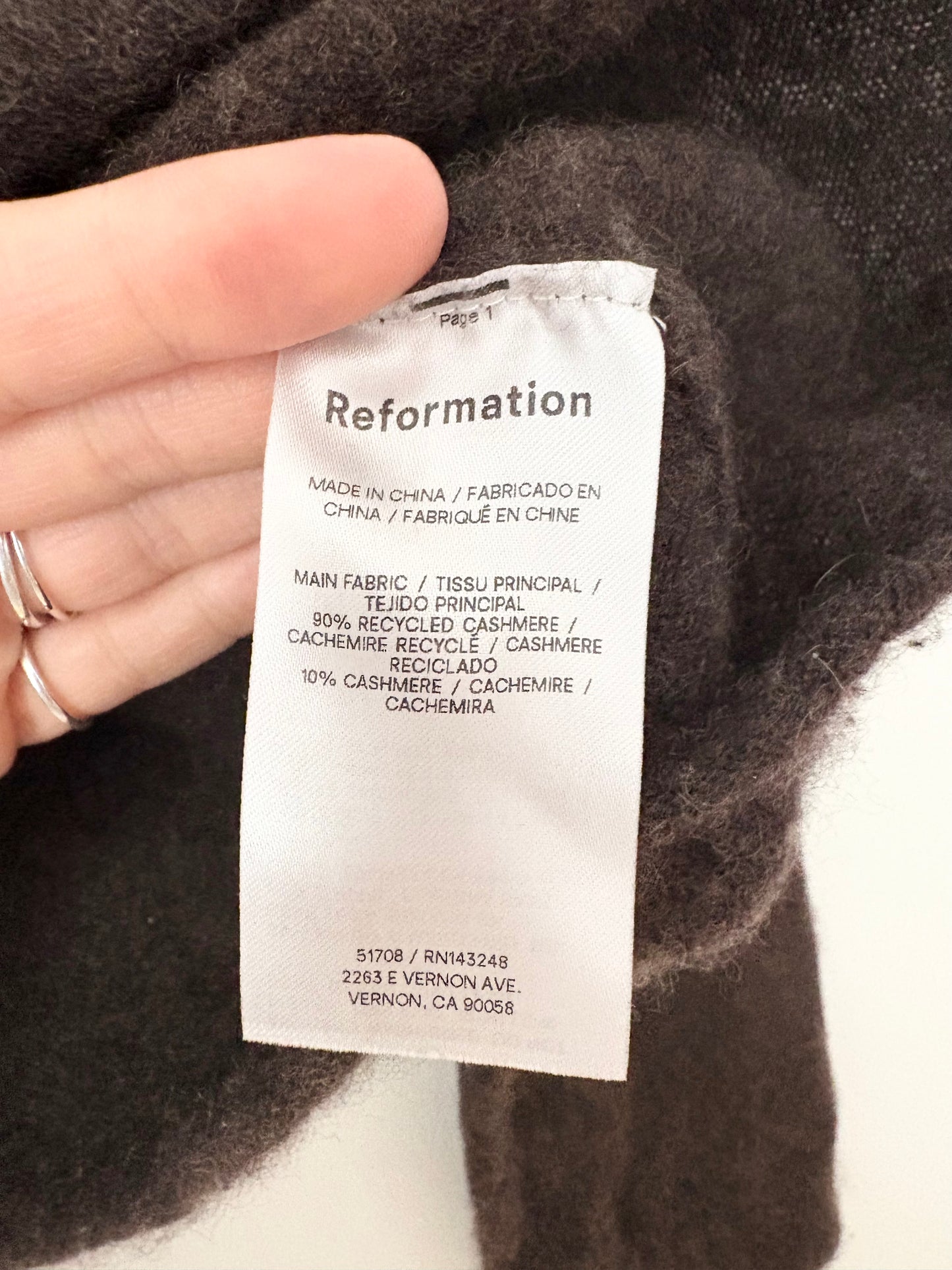 Reformation cashmere boyfriend sweater Large