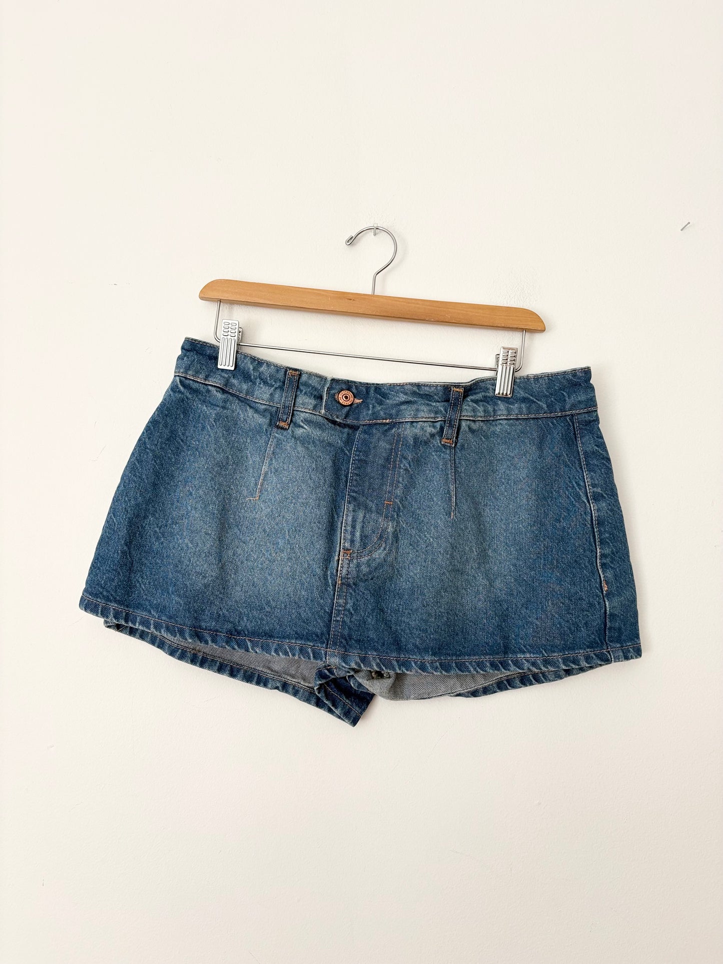 Free People Galivating jupe-short transparente T29
