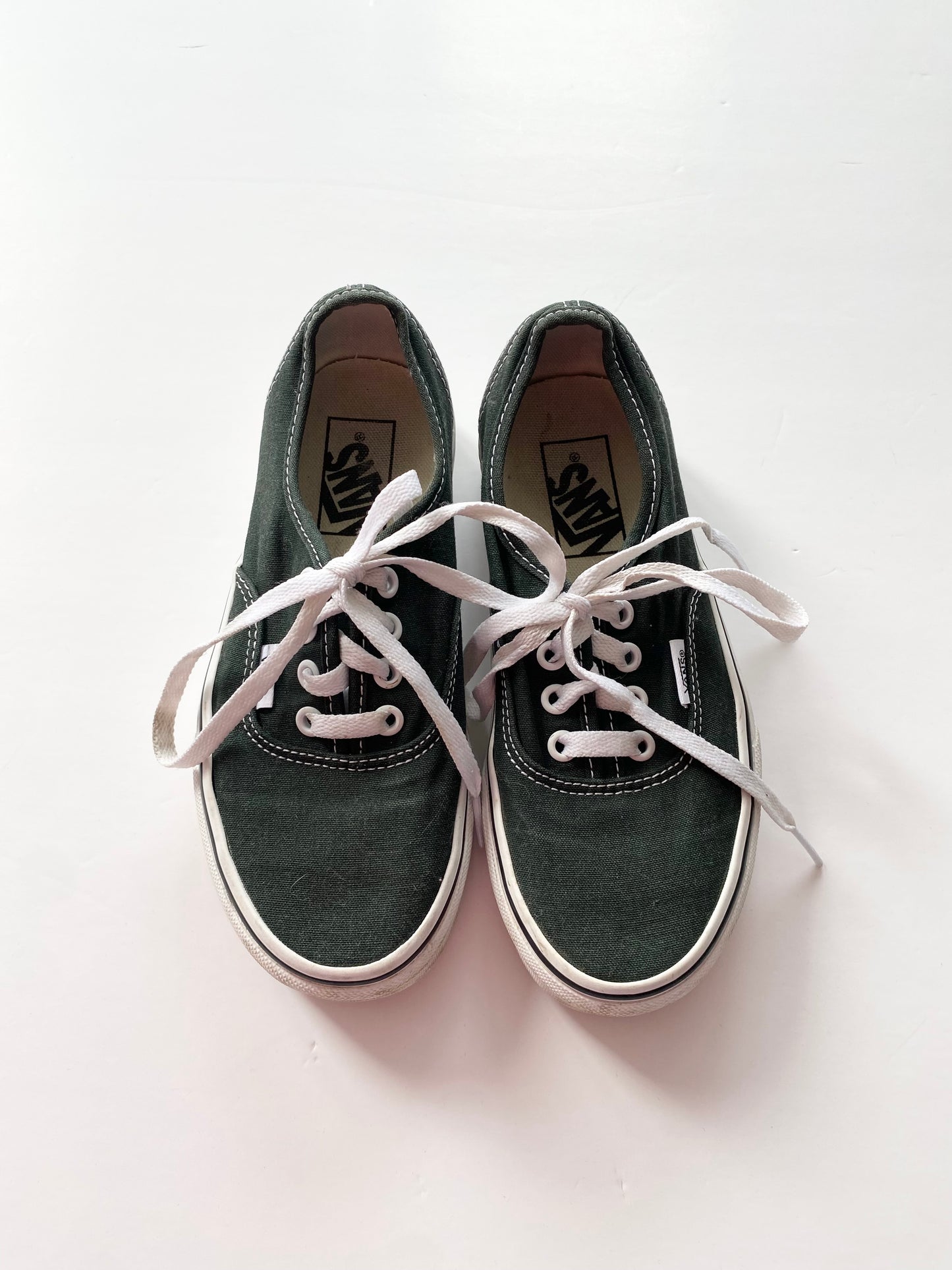 Vans authentic khaki lace ups US5.5