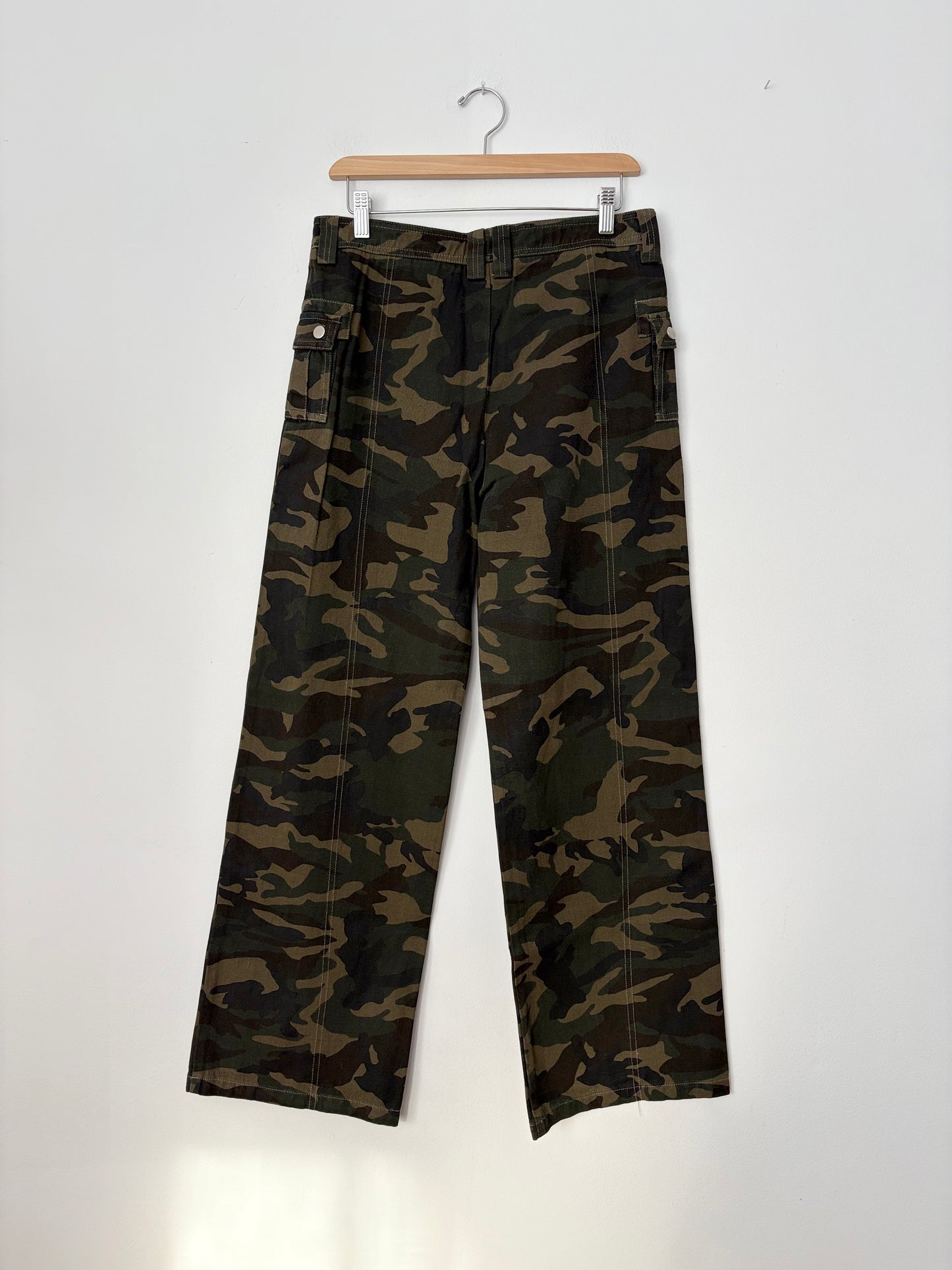 Pantalon cargo taille basse Edikted Aya, taille M