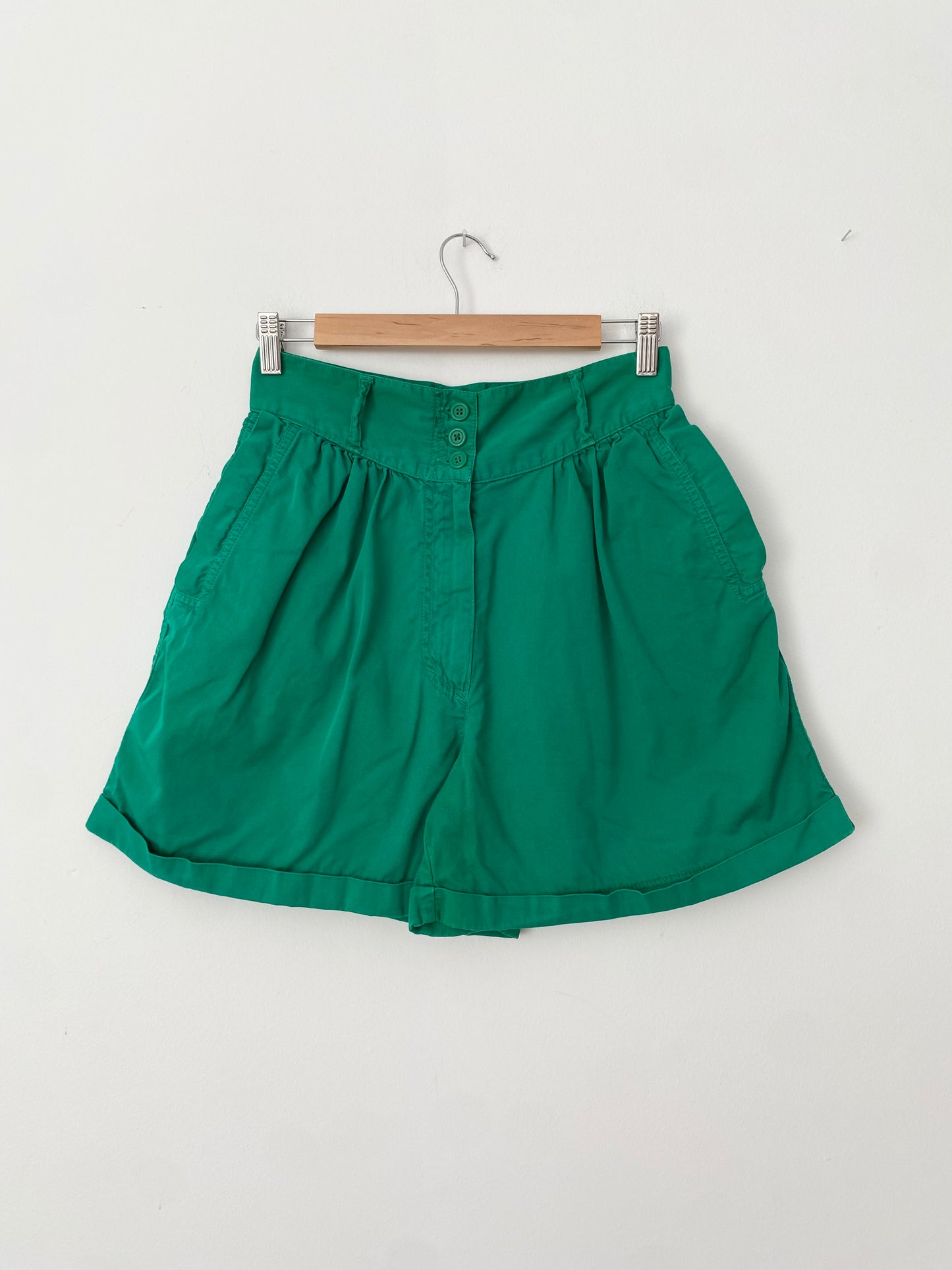 Short vintage United Colors of Benetton W27 