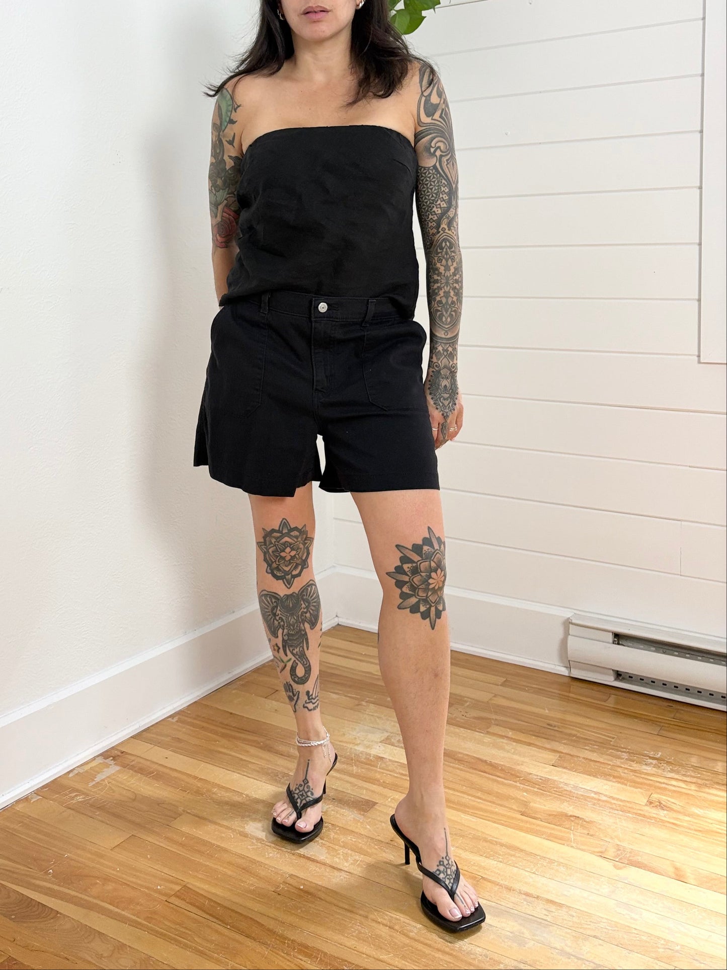 Levis Utility black shorts W31