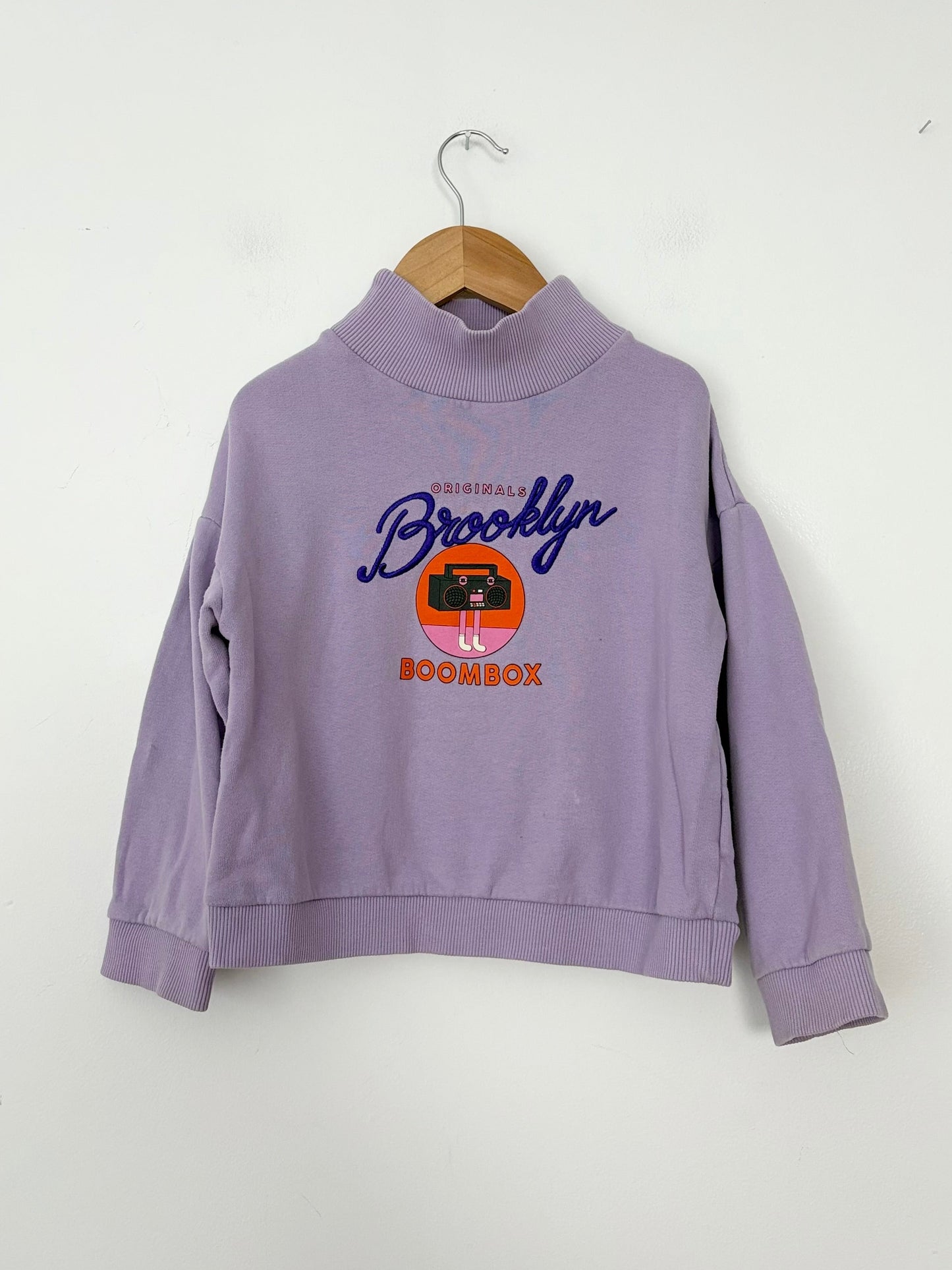 Hundred pieces mockneck sweater 5/6Y