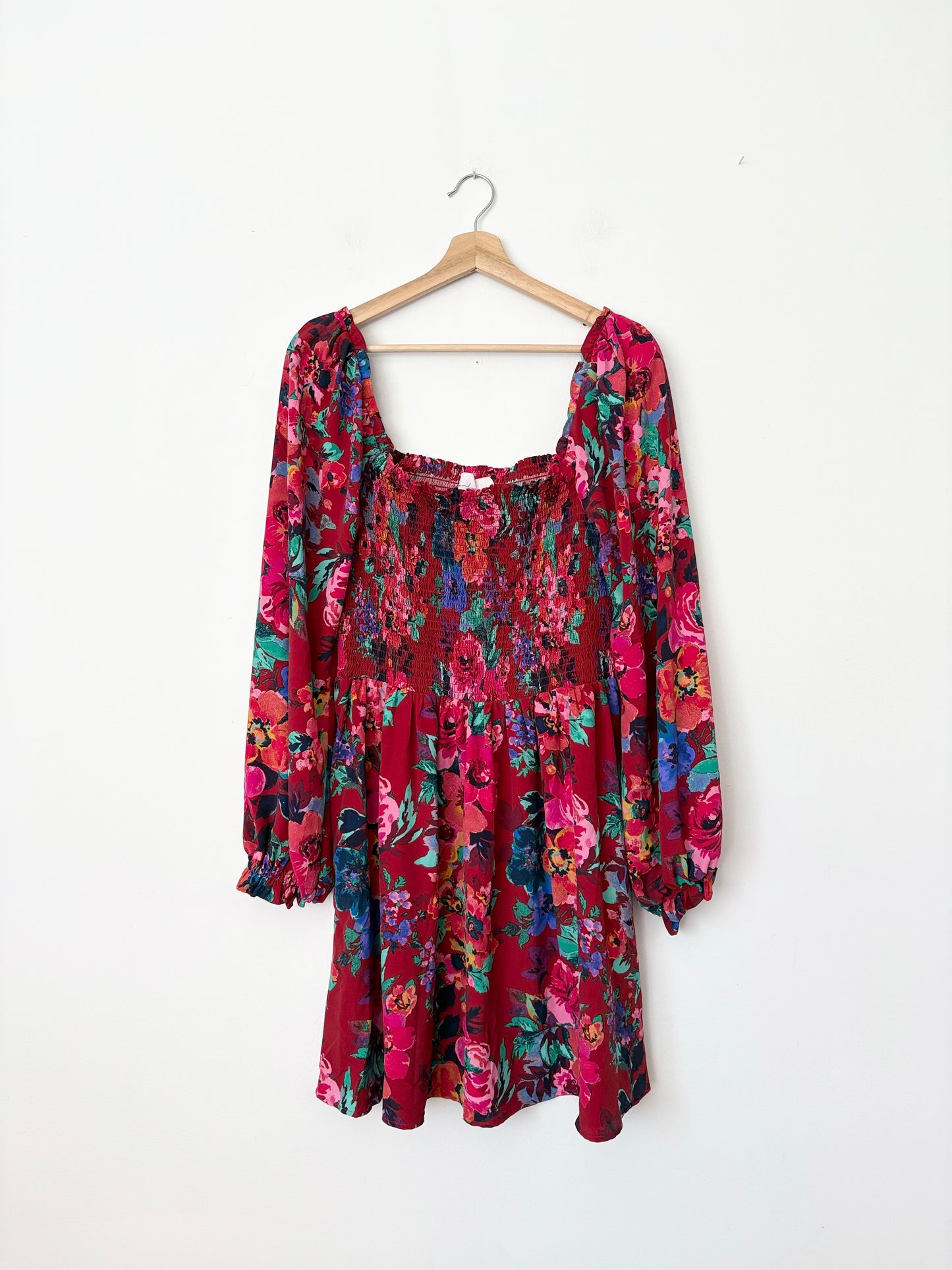 Robe longue à fleurs smockée Charles Henry à manches longues XL