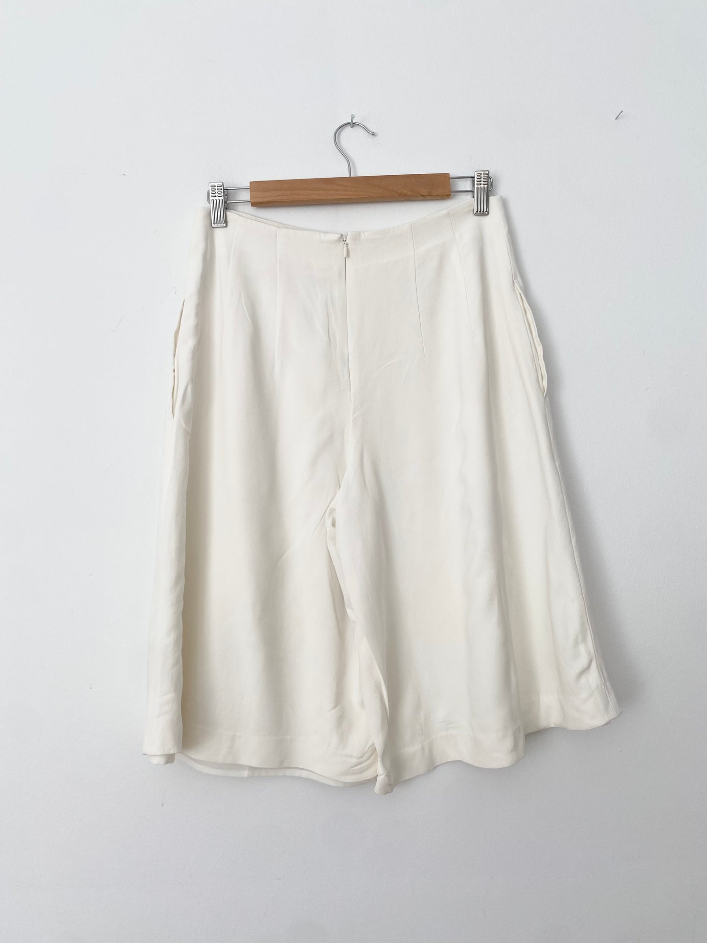 Club Monaco long line bermuda shorts W27
