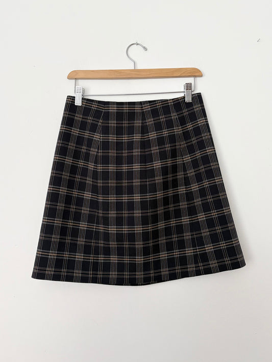Jupe mini à carreaux moderne Babaton W26