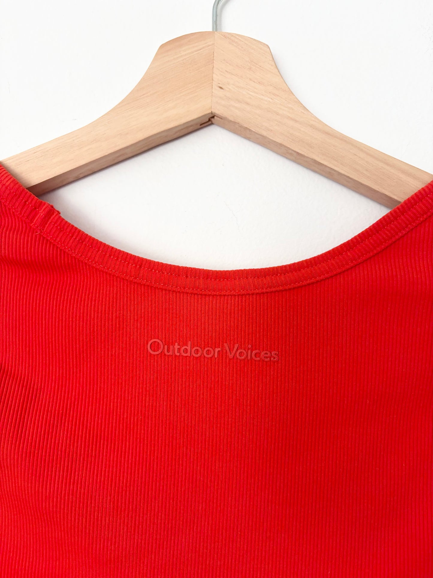 Outdoor voices rib superform cropped tee Medium