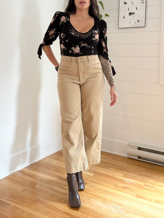 Levis ribcage wide leg crop W29