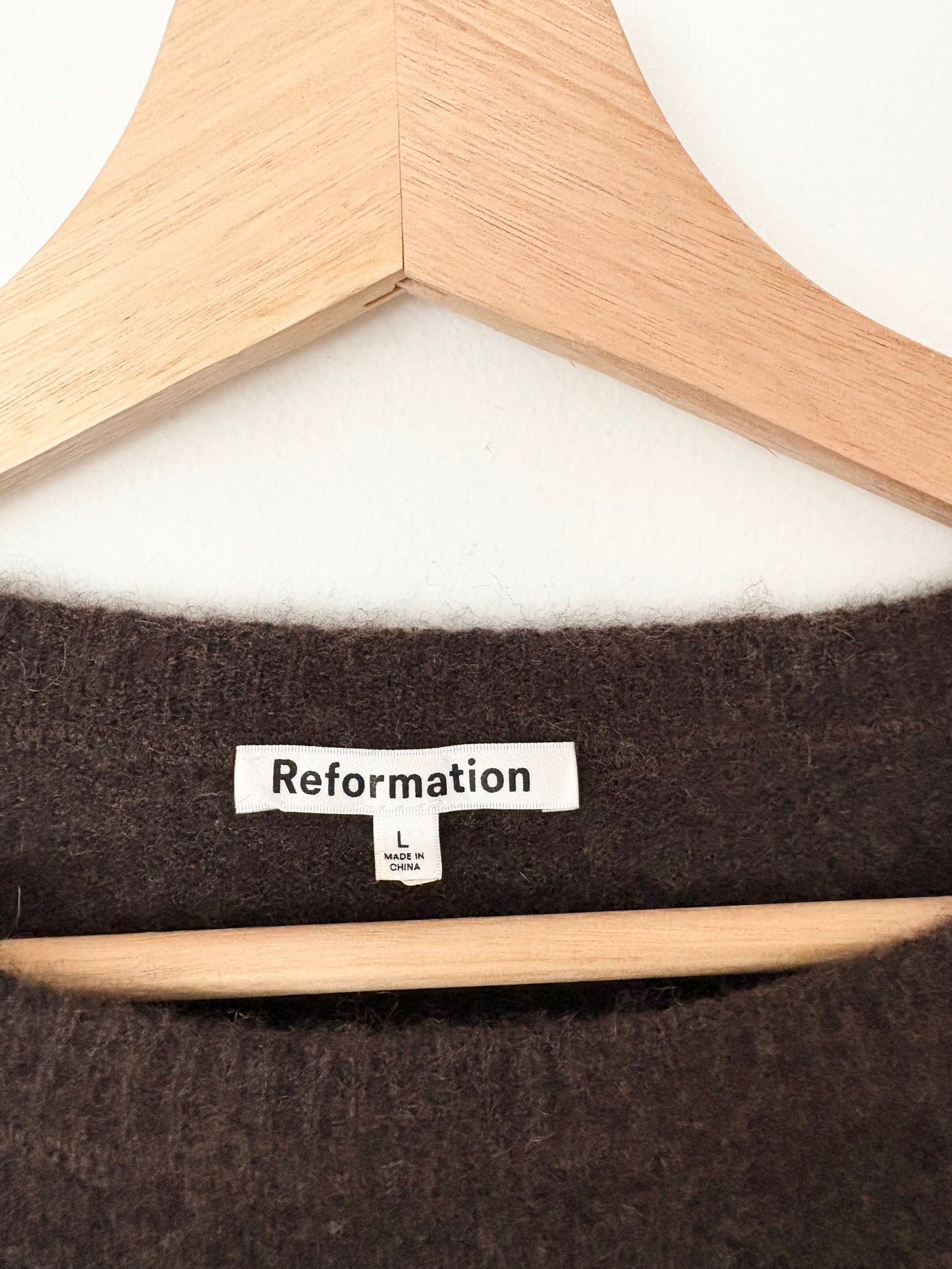 Reformation cashmere boyfriend sweater Large