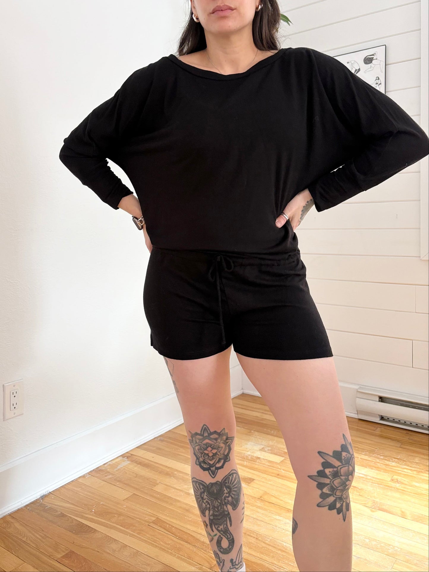 Lanston black long sleeve boyfriend romper Small