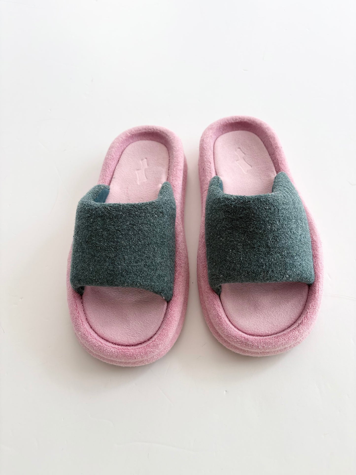 SKYLRK rest slides bloop EUR41
