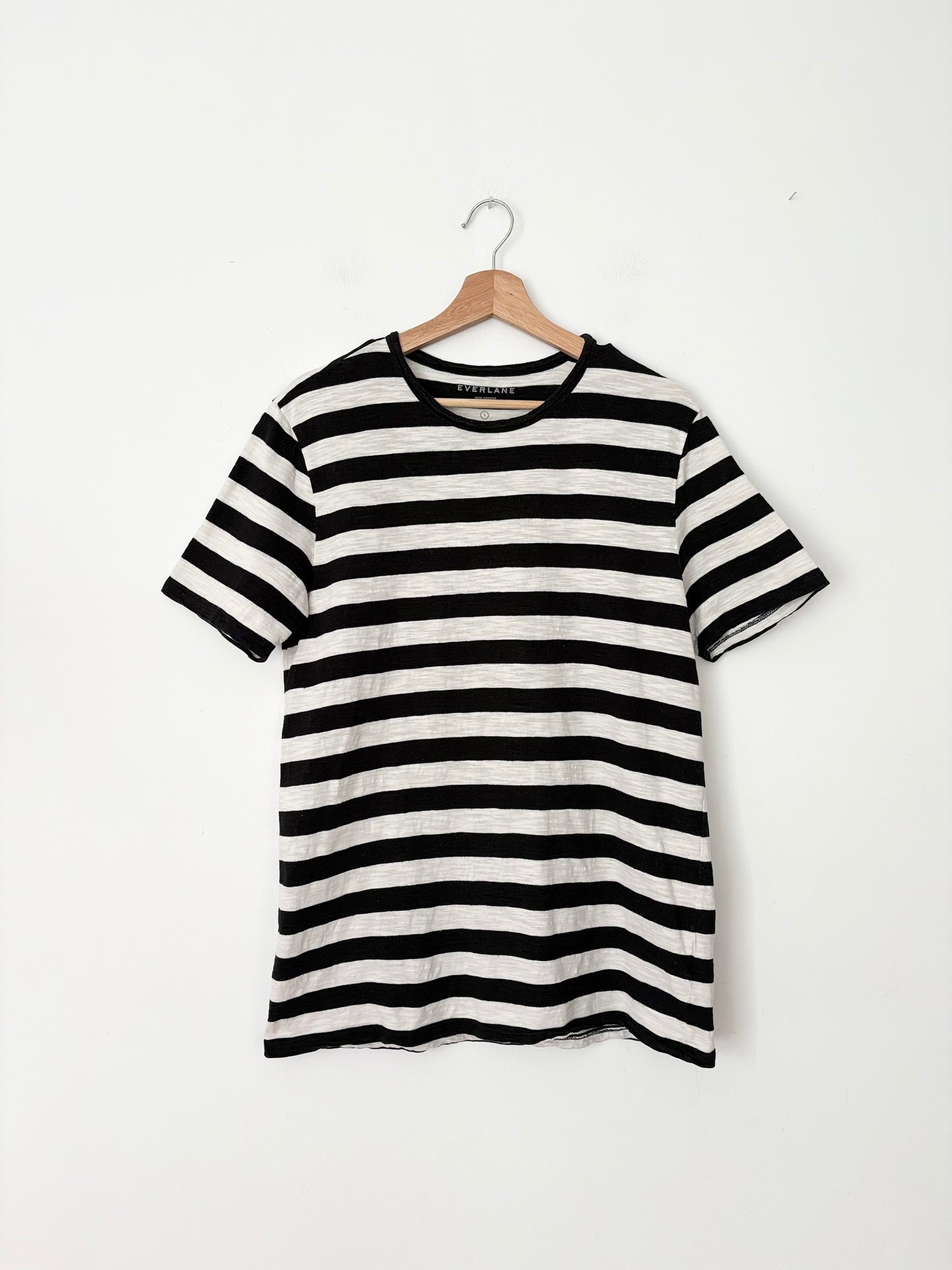 T-shirt à rayures larges Everlane, taille L
