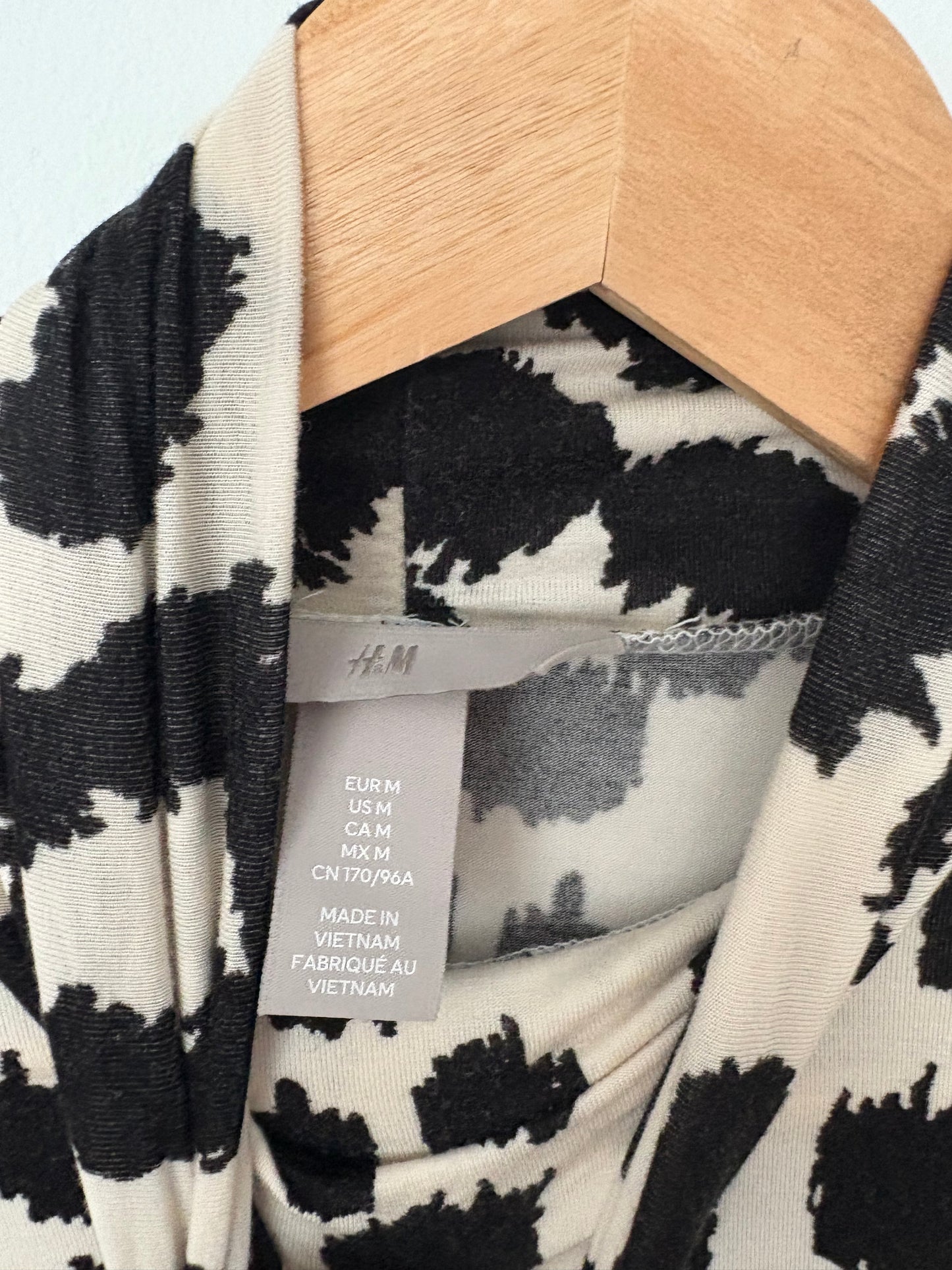 Ensemble H&M crème imprimé léopard haut et pantalon taille M