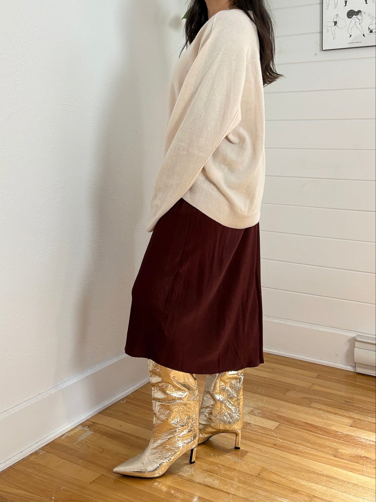 Anthropologie burgundy midi satin slip skirt Large