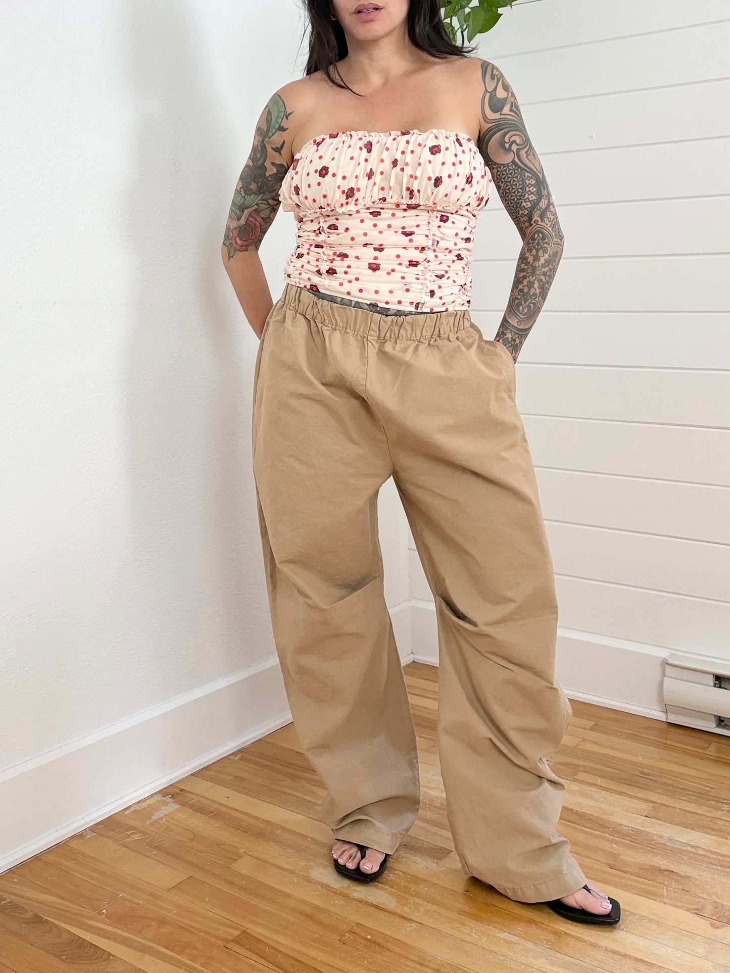 Zara cotton barrel trousers Large