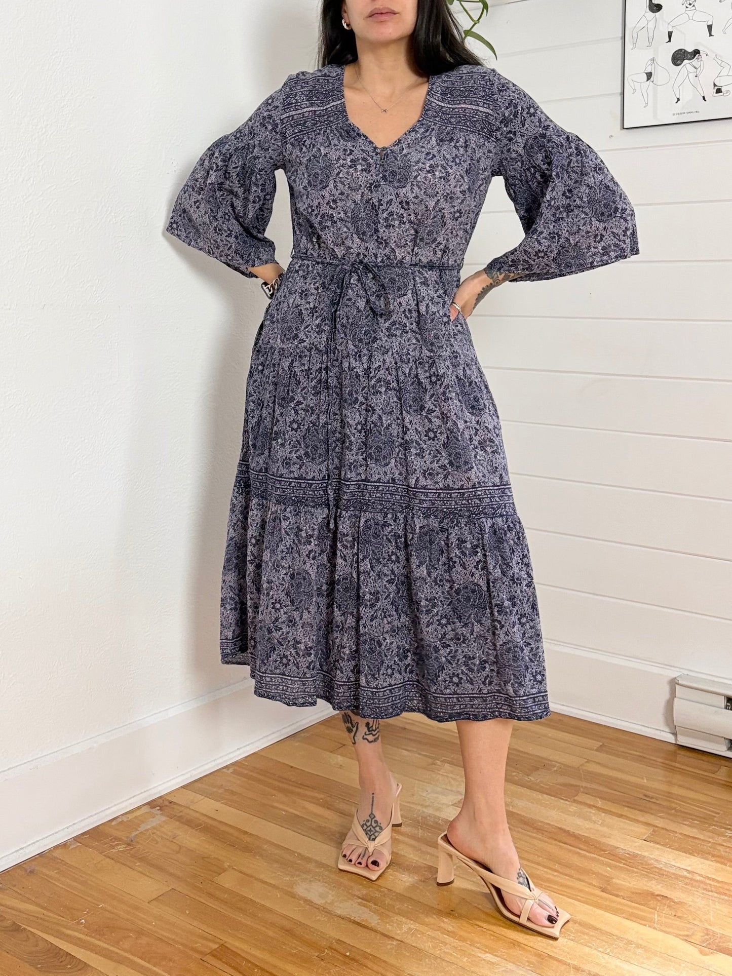 Xirena semi sheer paisley belted dress Small
