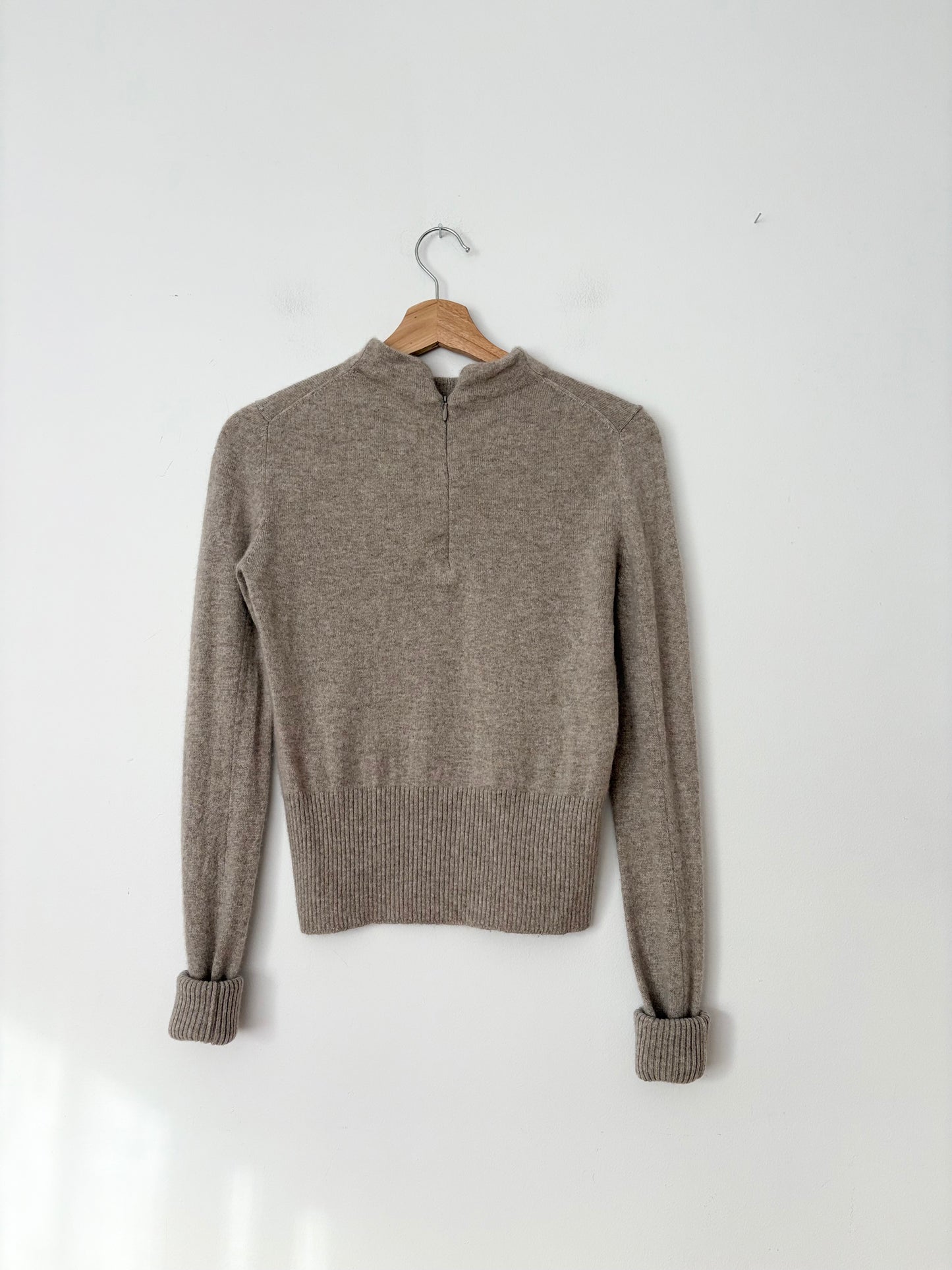 Inhabit cashmere back zip sweater XS/S