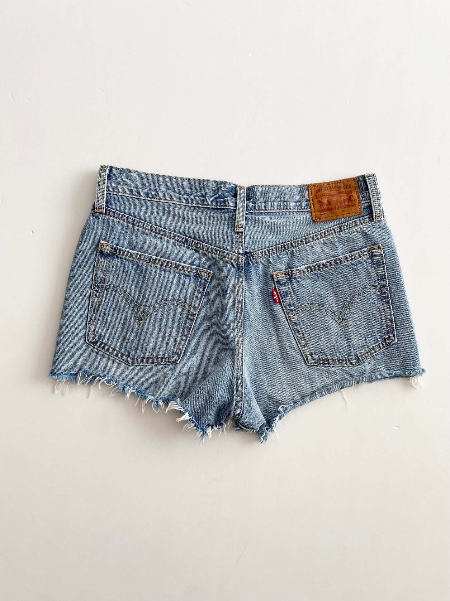Short en jean Levis 501 W28
