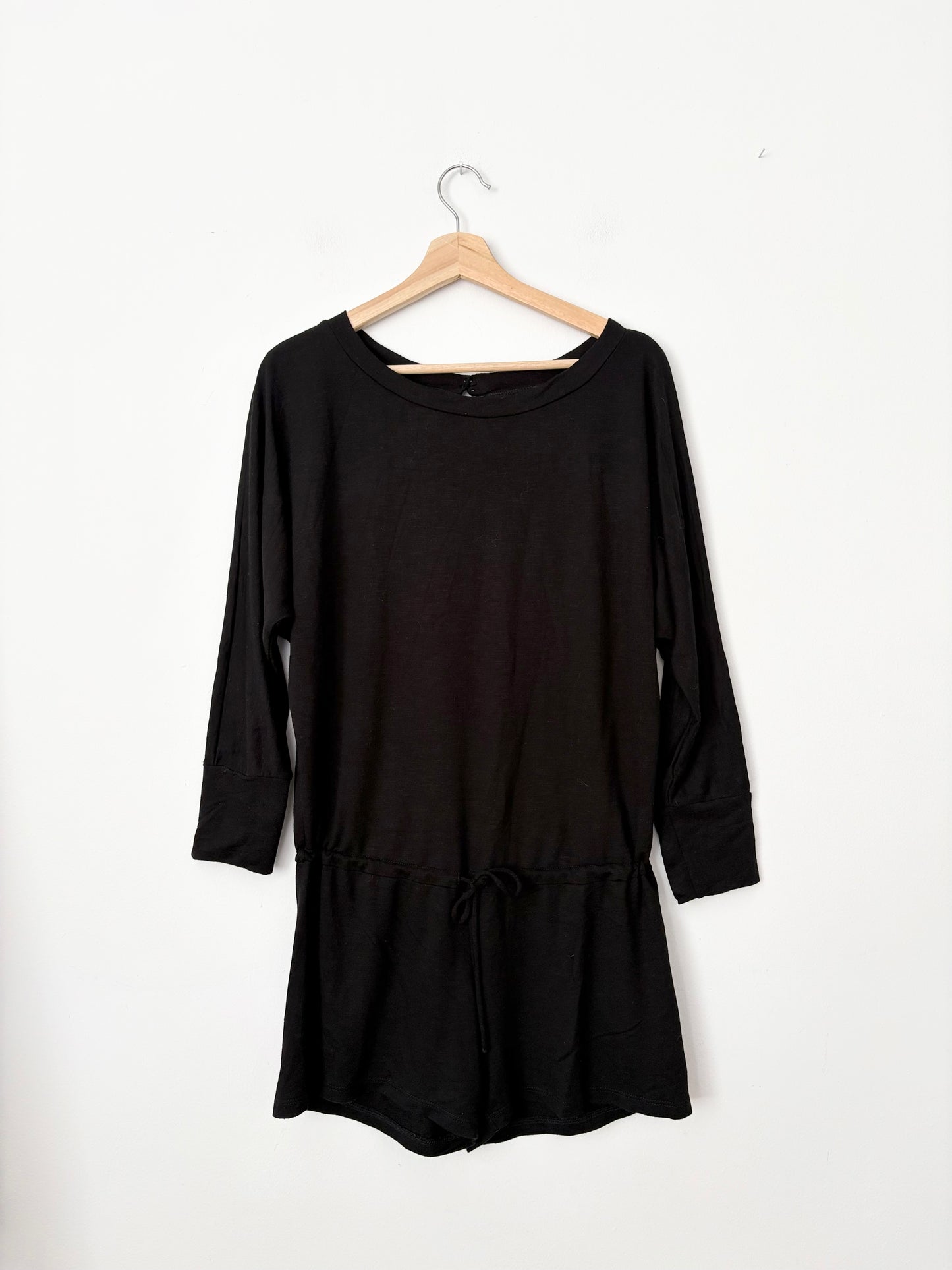Lanston black long sleeve boyfriend romper Small