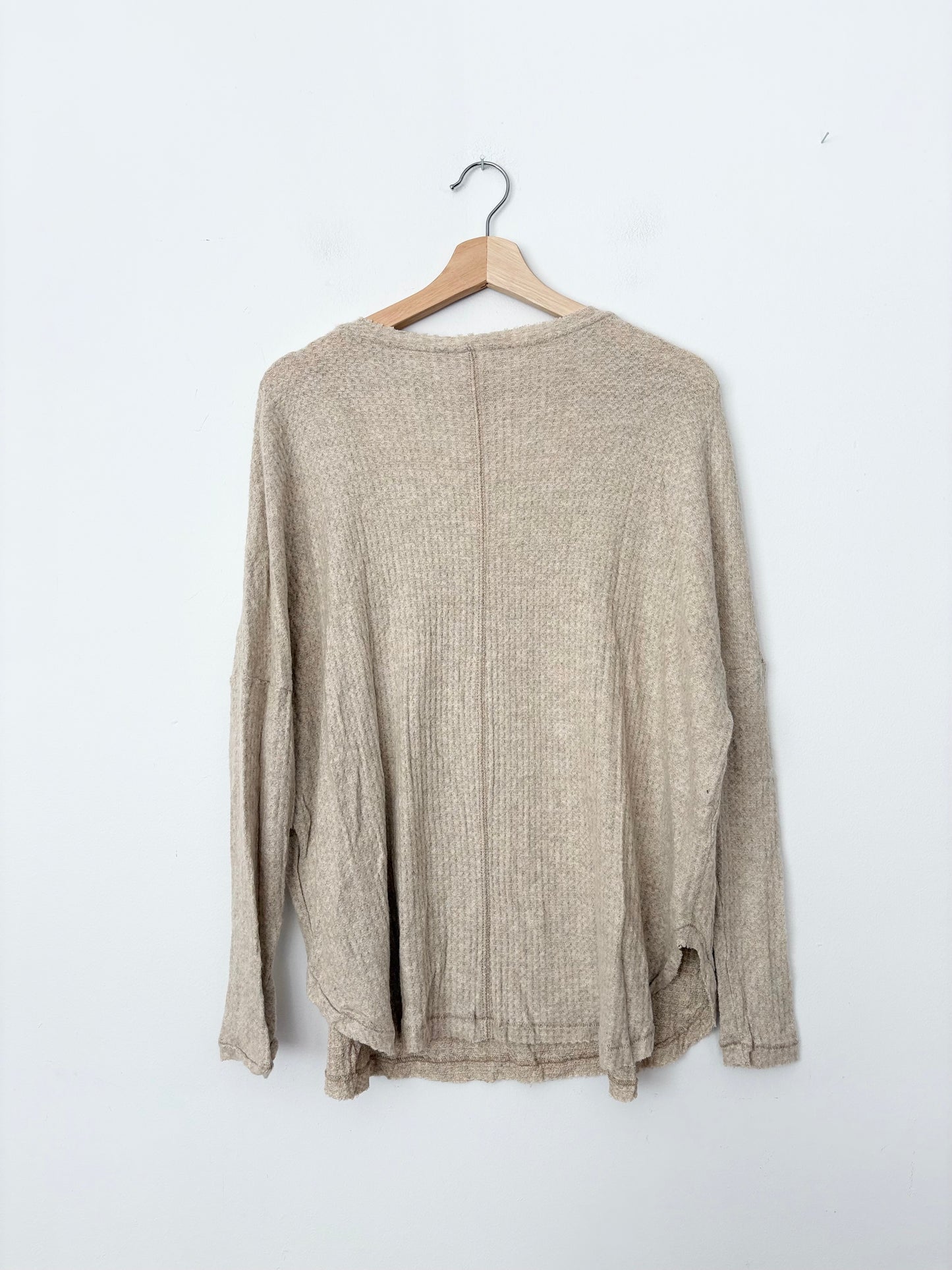 Out from under slouchy soft V neck sweater S/M