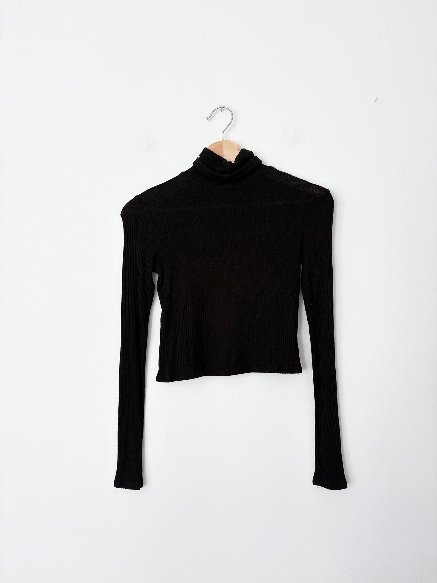 Reformation ribbed crop turtleneck XS