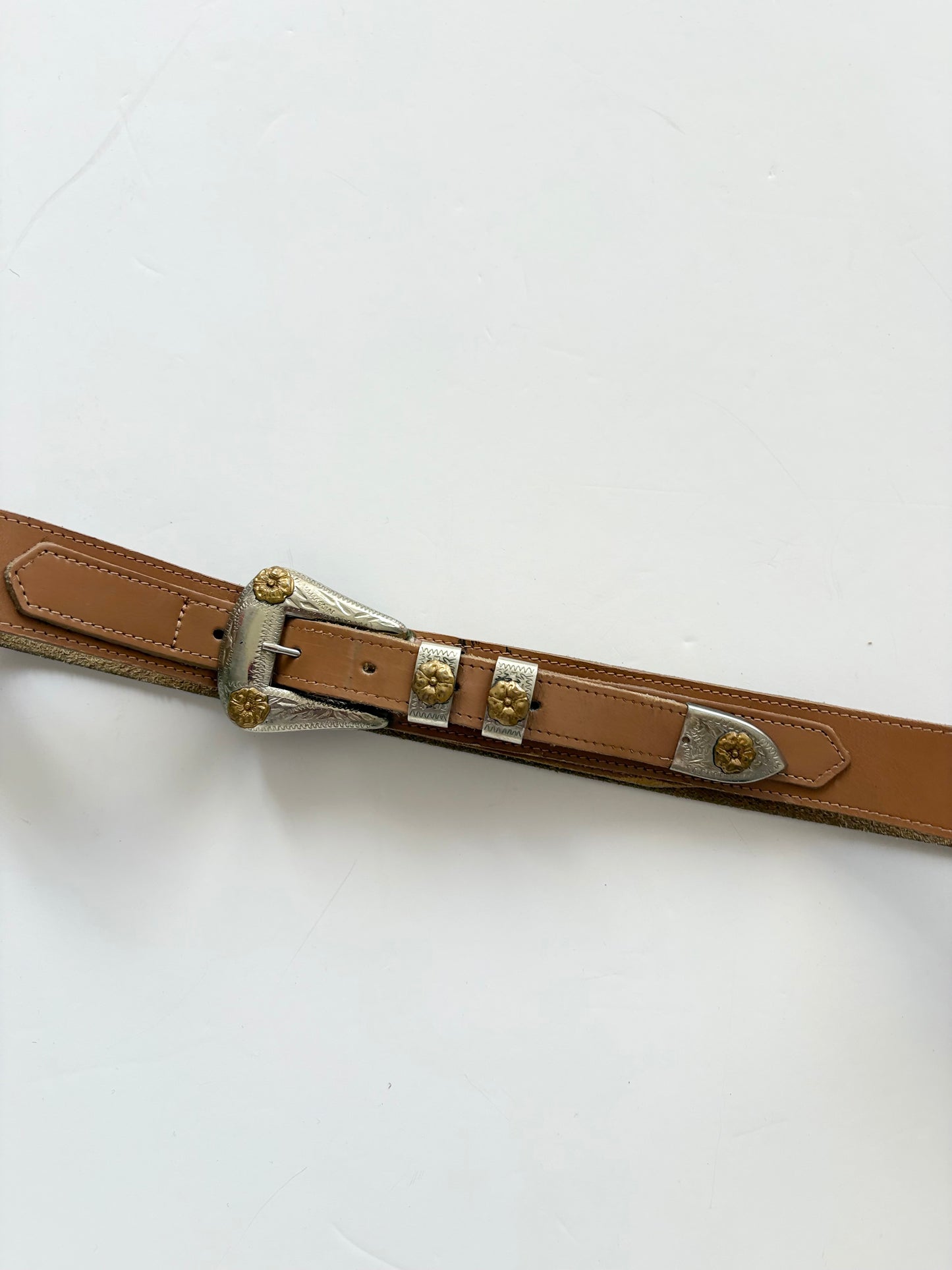 Vintage genuine leather tan belt