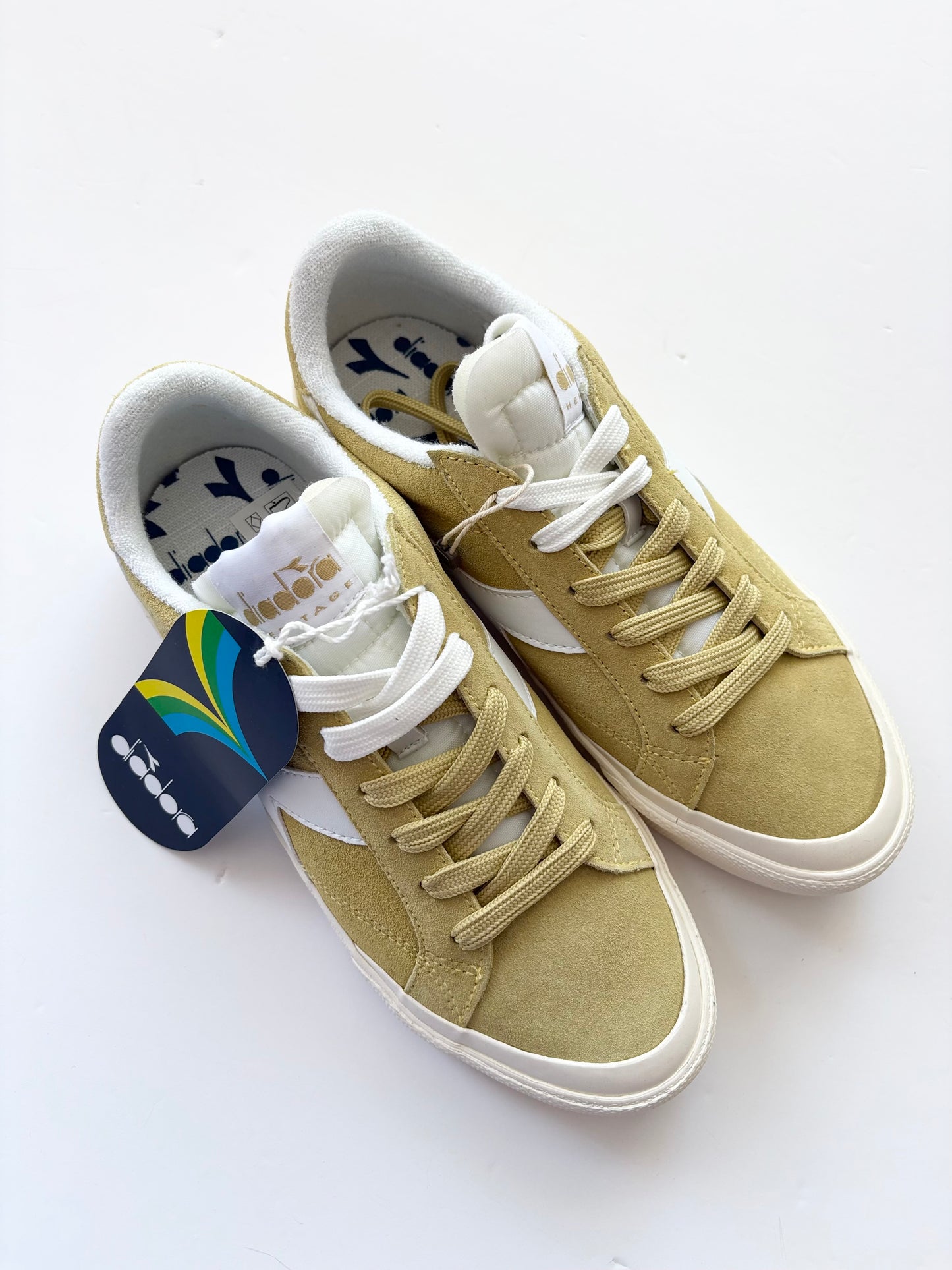 Diadora Melody suede trainers US7.5