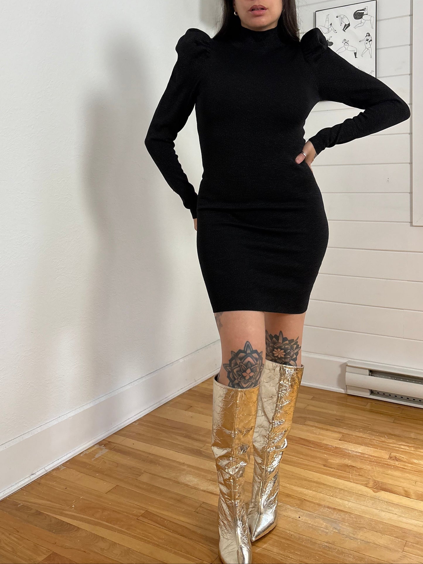 Alice + Olivia Issa metallic turtleneck wool blend dress Medium