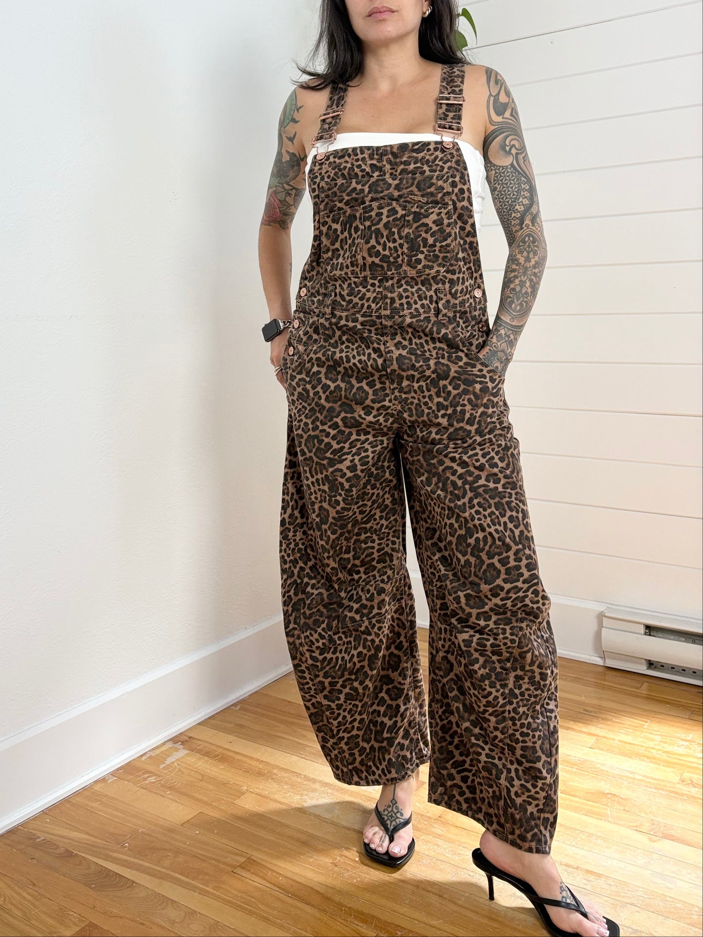 Gap leopard denim horseshoe overalls XS/S