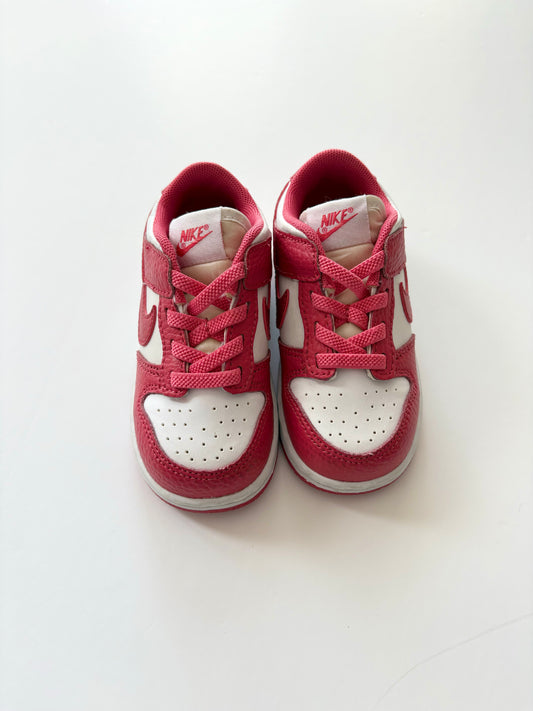 Nike Dunk Low US7