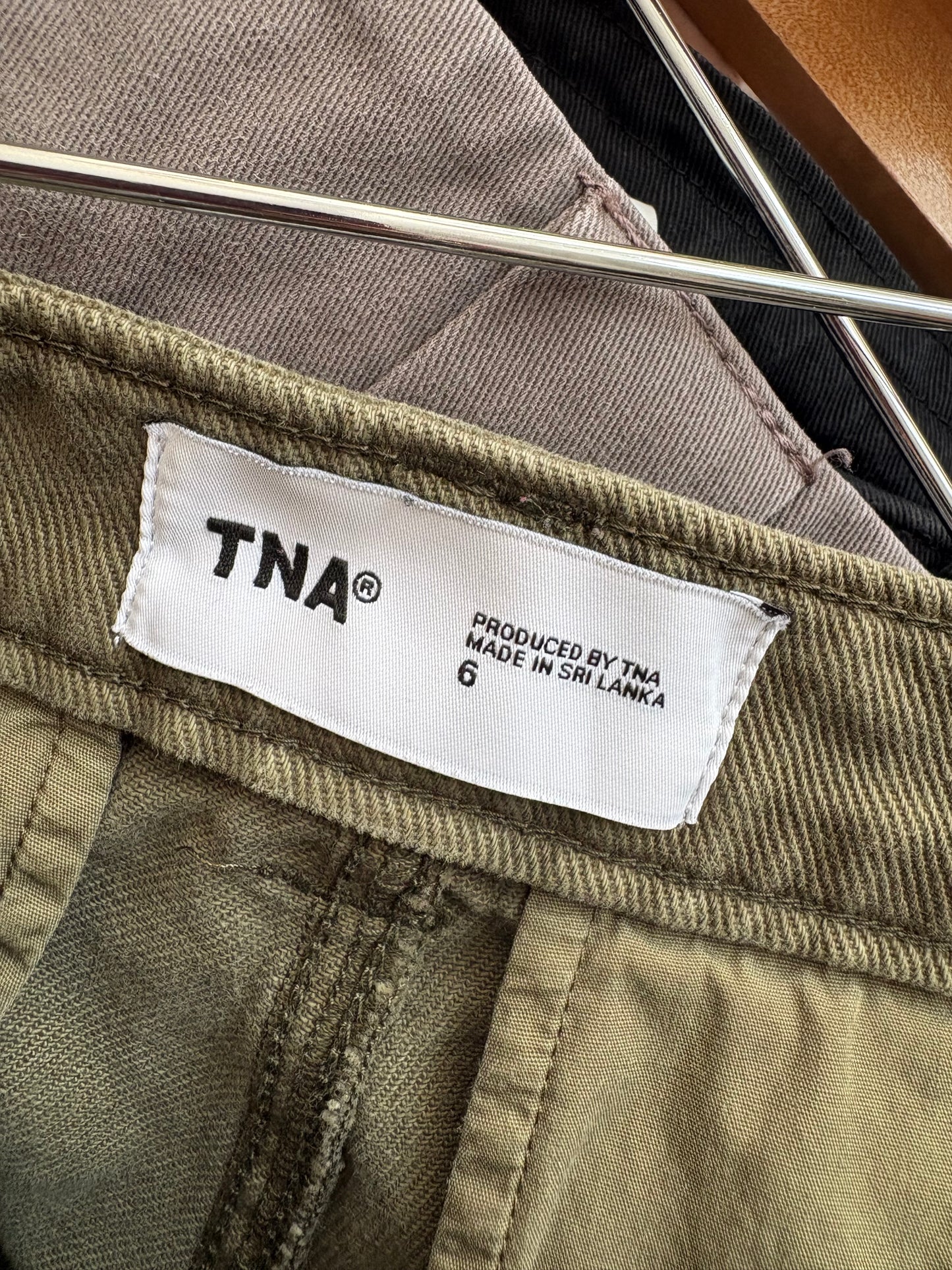 TNA troop cargo shorts W28