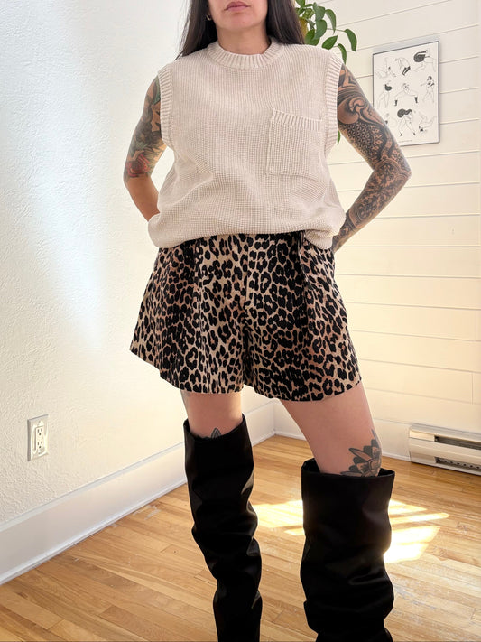 Olive knit sleeveless sweater L/XL