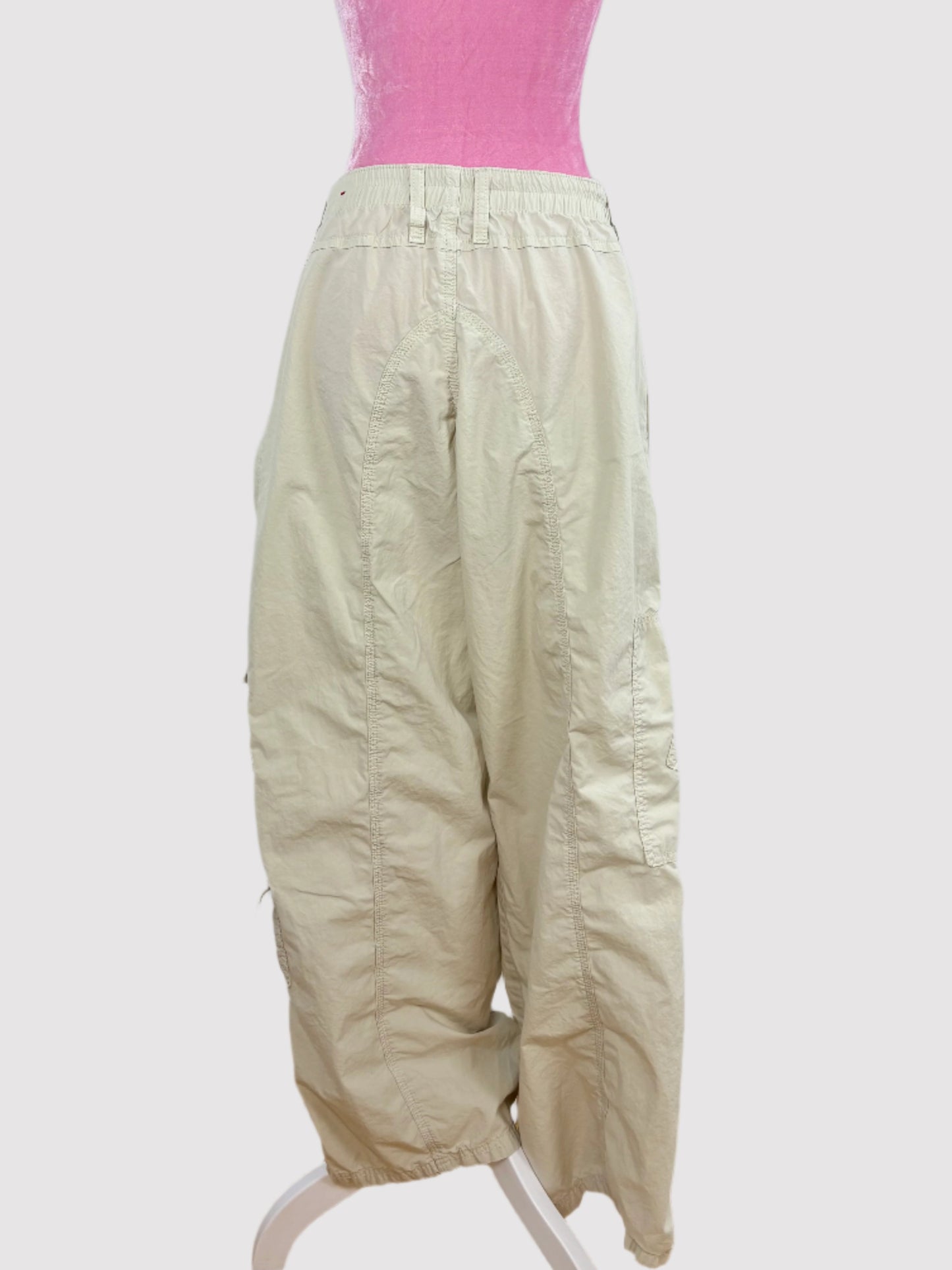 BDG wide leg cargo pants Large