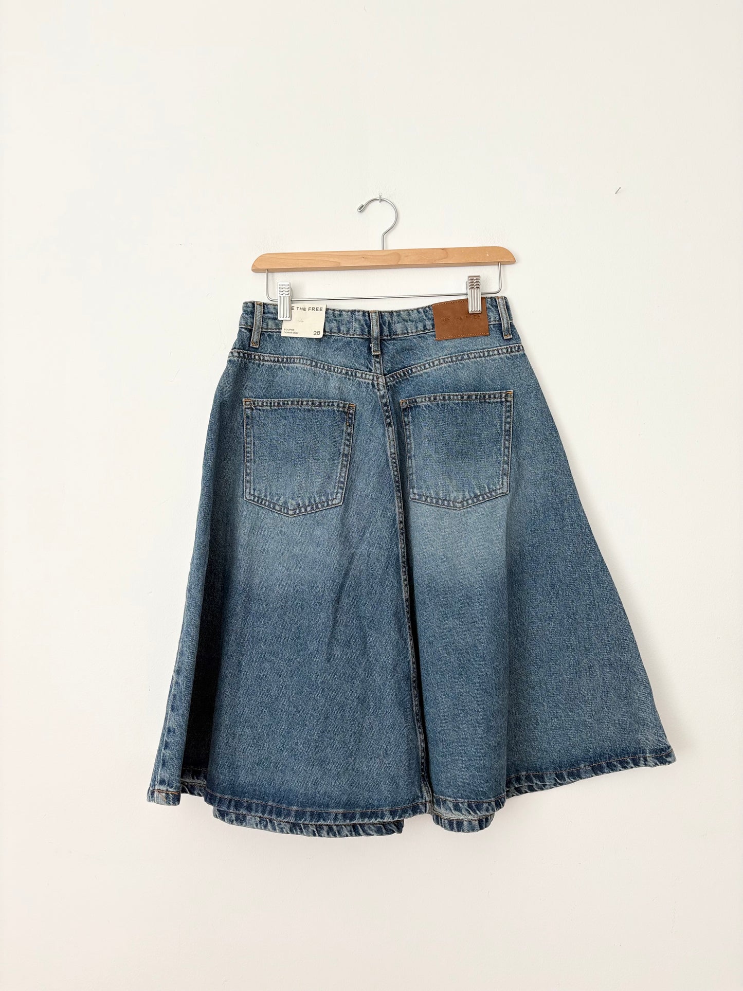 Free people eclipse denim midi skirt W28