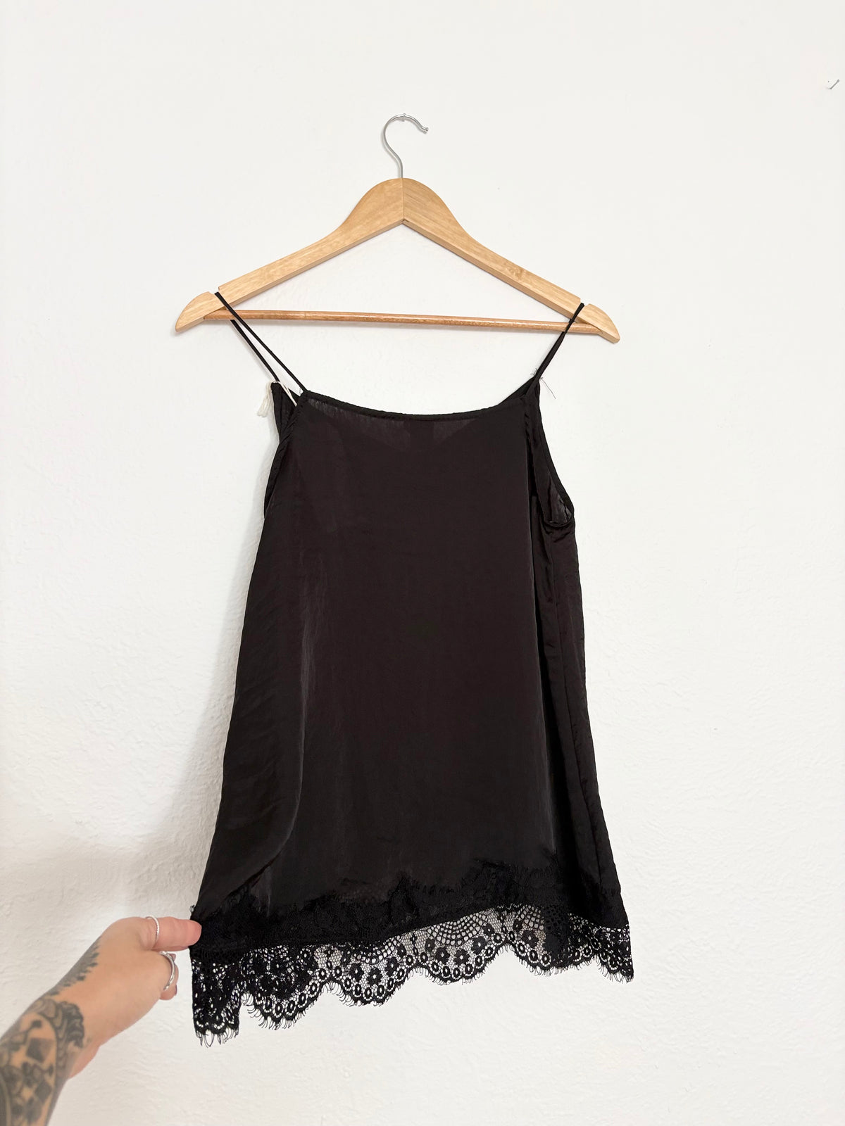 Camisole en satin à détail en dentelle paper crane Taille S