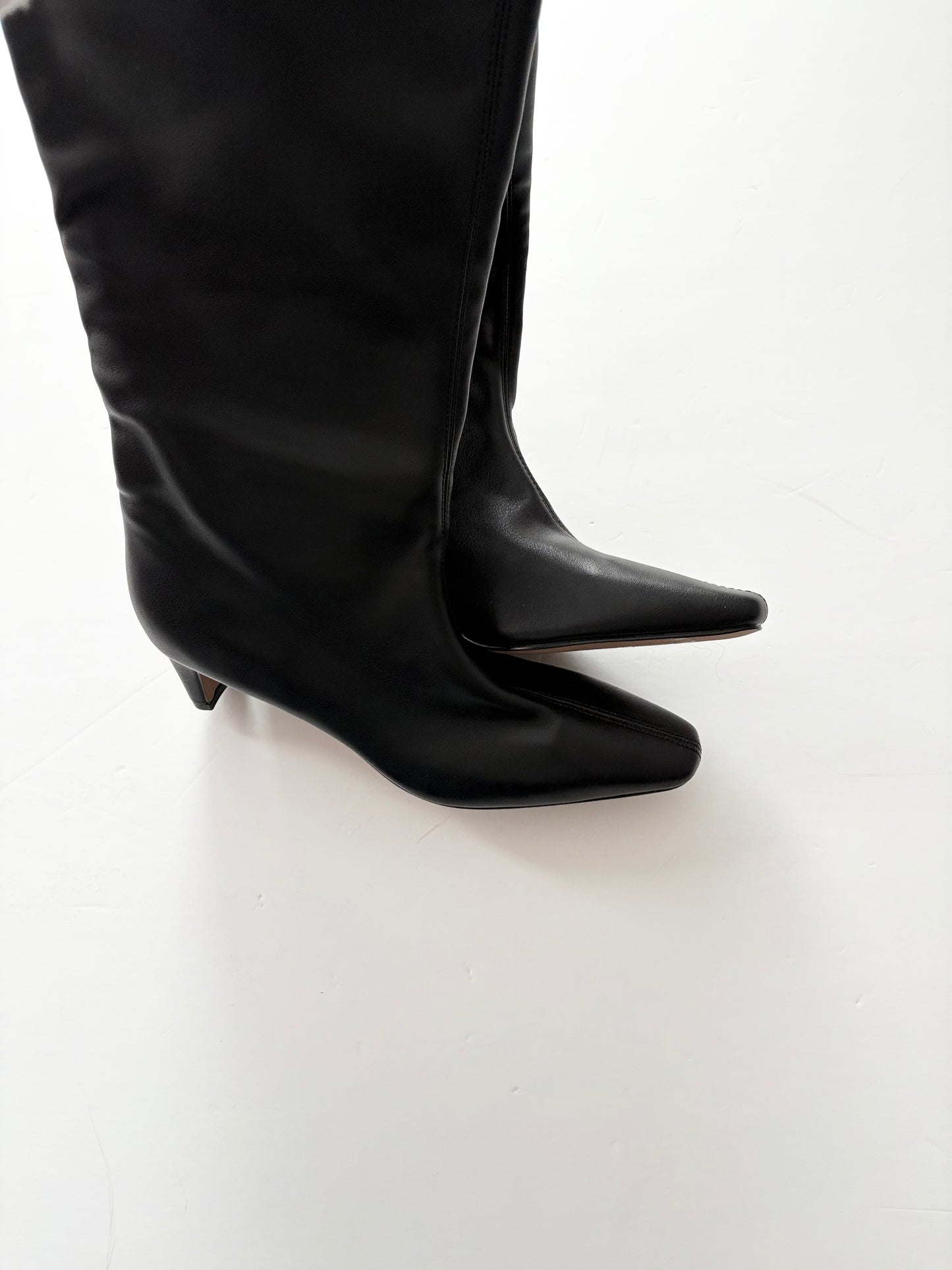Splendid black vegan leather boots US6