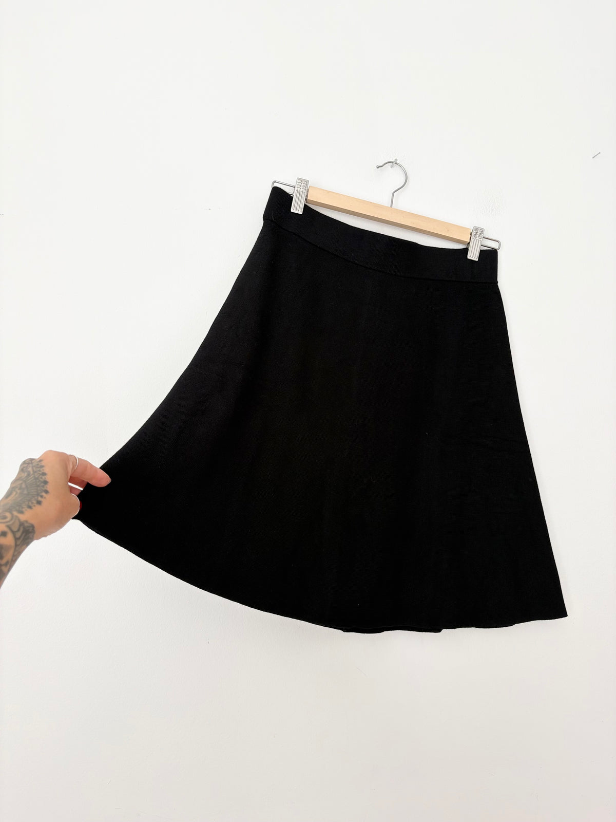 Jupe patineuse noire Saks Fifth Avenue, taille S