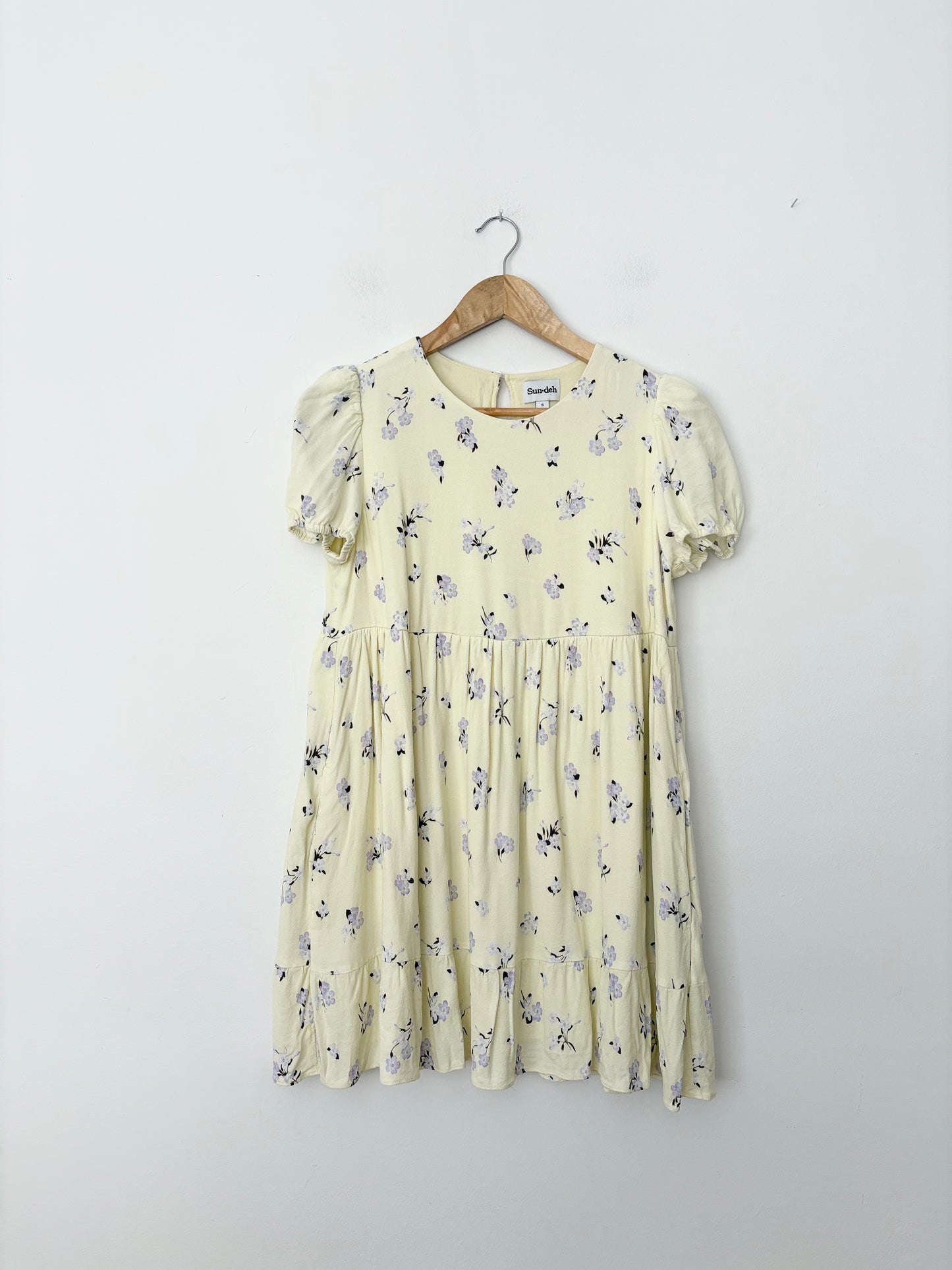Robe babydoll florale Aritzia Sundeh Zane Petite