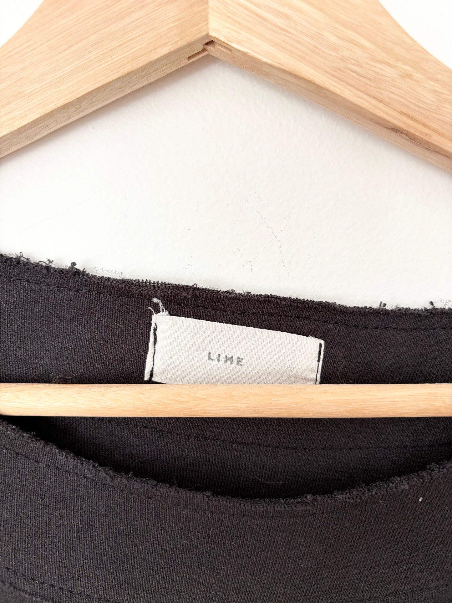 LIME boatneck T shirt S/M
